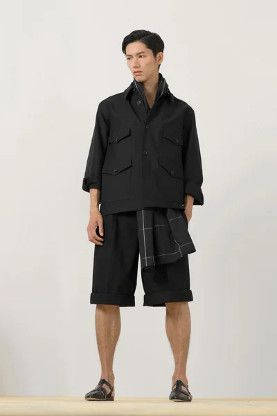 Look 3